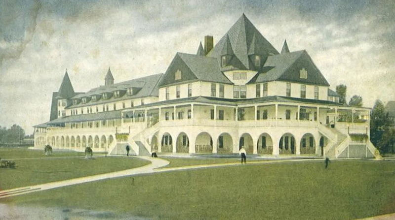 Macatawa Inn - Hotel Macatawa (newer photo)